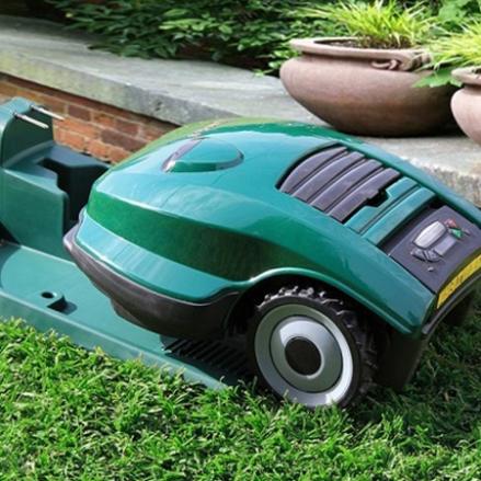 Робот-газонокосилка: Робот газонокосилка Robomow RM200