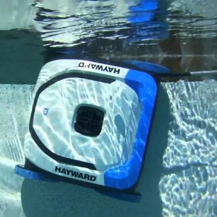 Роботы пылесосы для бассейнов: Робот пылесос для бассейна Hayward AquaVac 500