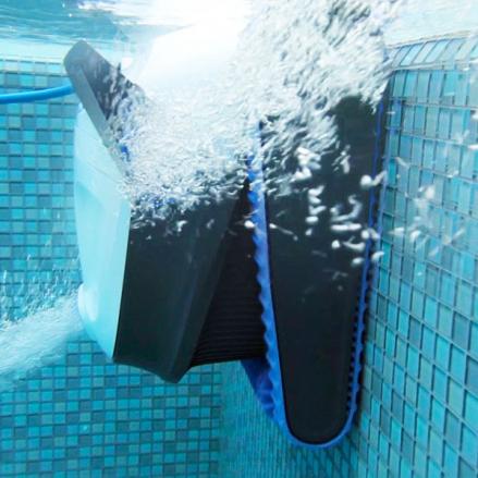 Роботи пилососи для басейнів: Робот пилосос для басейну Dolphin S200